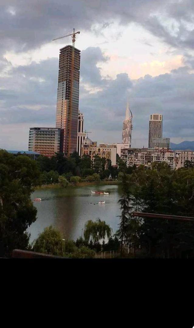 Apartament With Sea View Lägenhet Batumi Exteriör bild