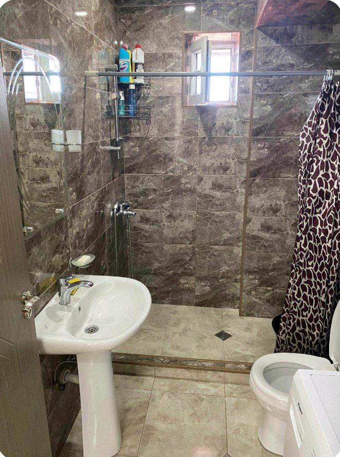 Apartament With Sea View Lägenhet Batumi Rum bild